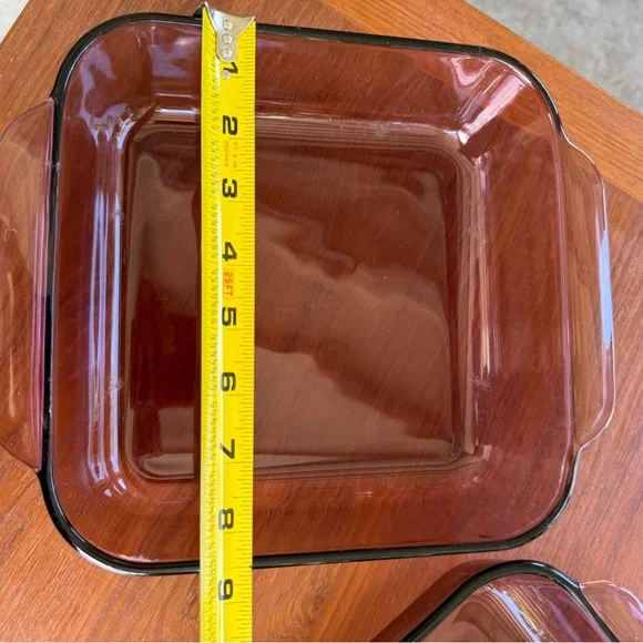 Pyrex Vintage Cranberry Baking Dish Set w/ 8” Square & 11” x 7.5” Rectangle Pans - Picture 3 of 16